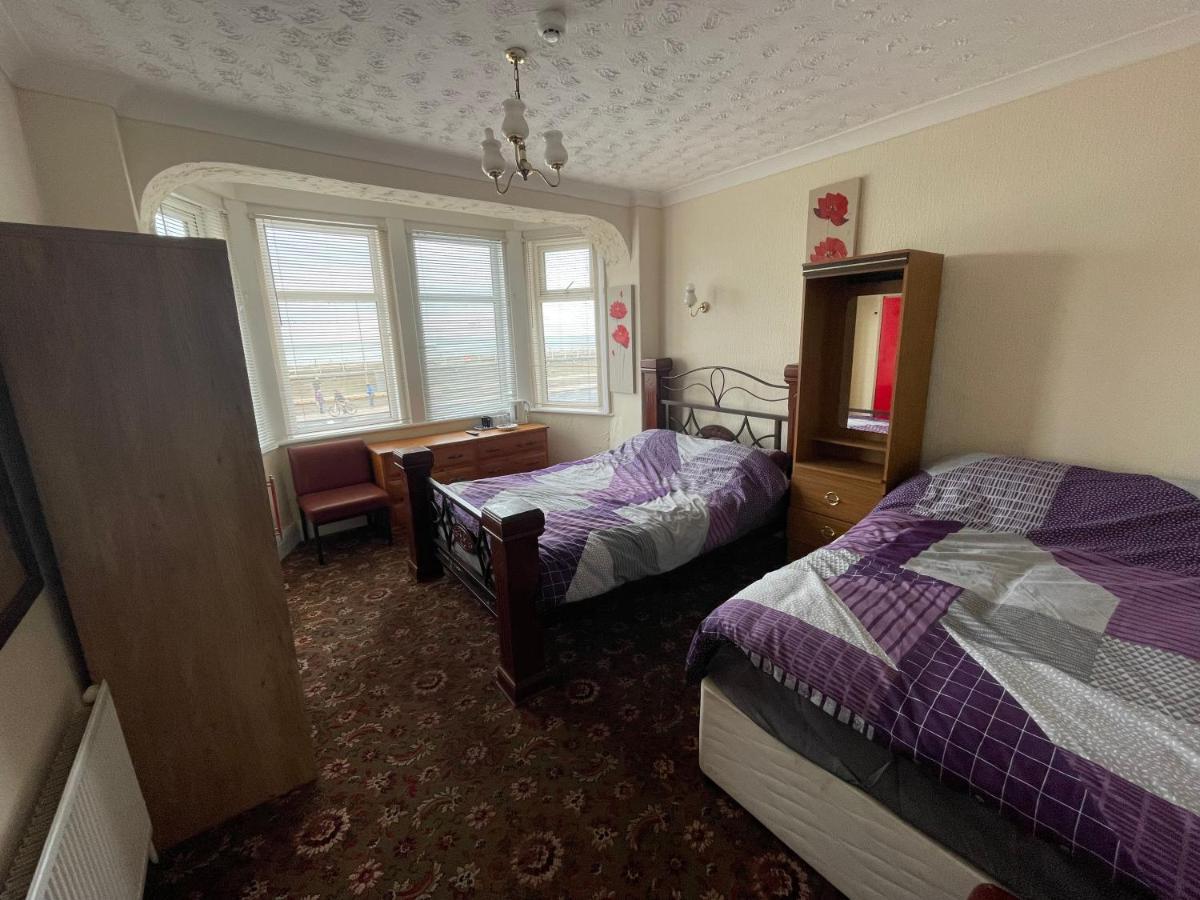 Hotel The 2*