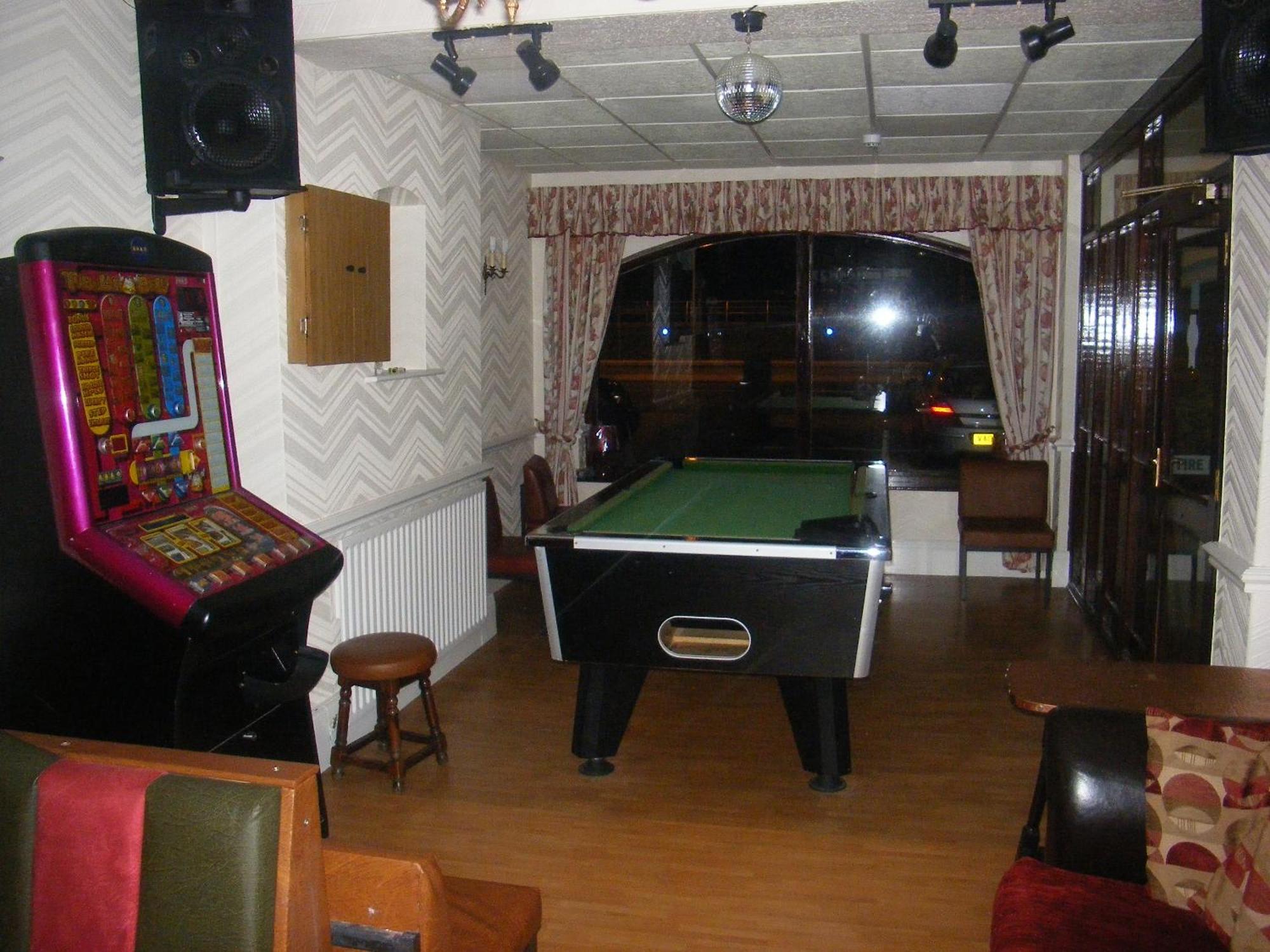 Hotel The 2*