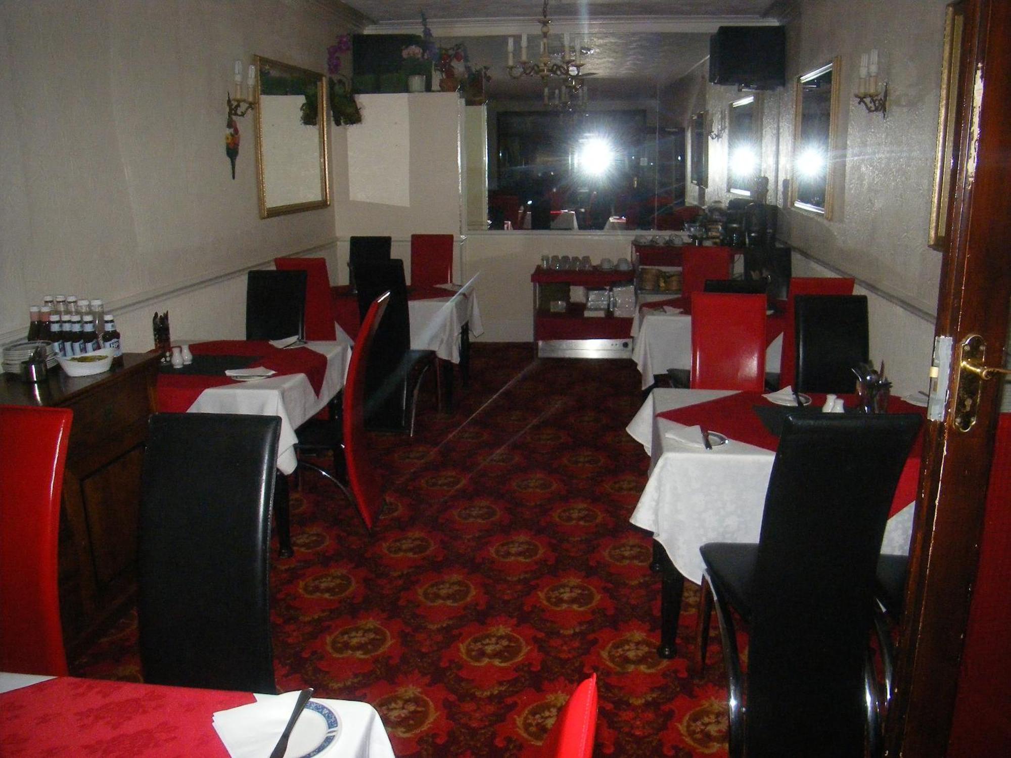Hotel The 2*